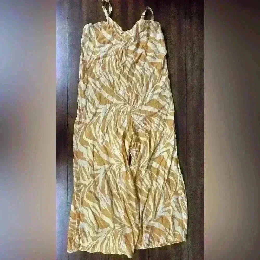 Jessica Simpson romper size small